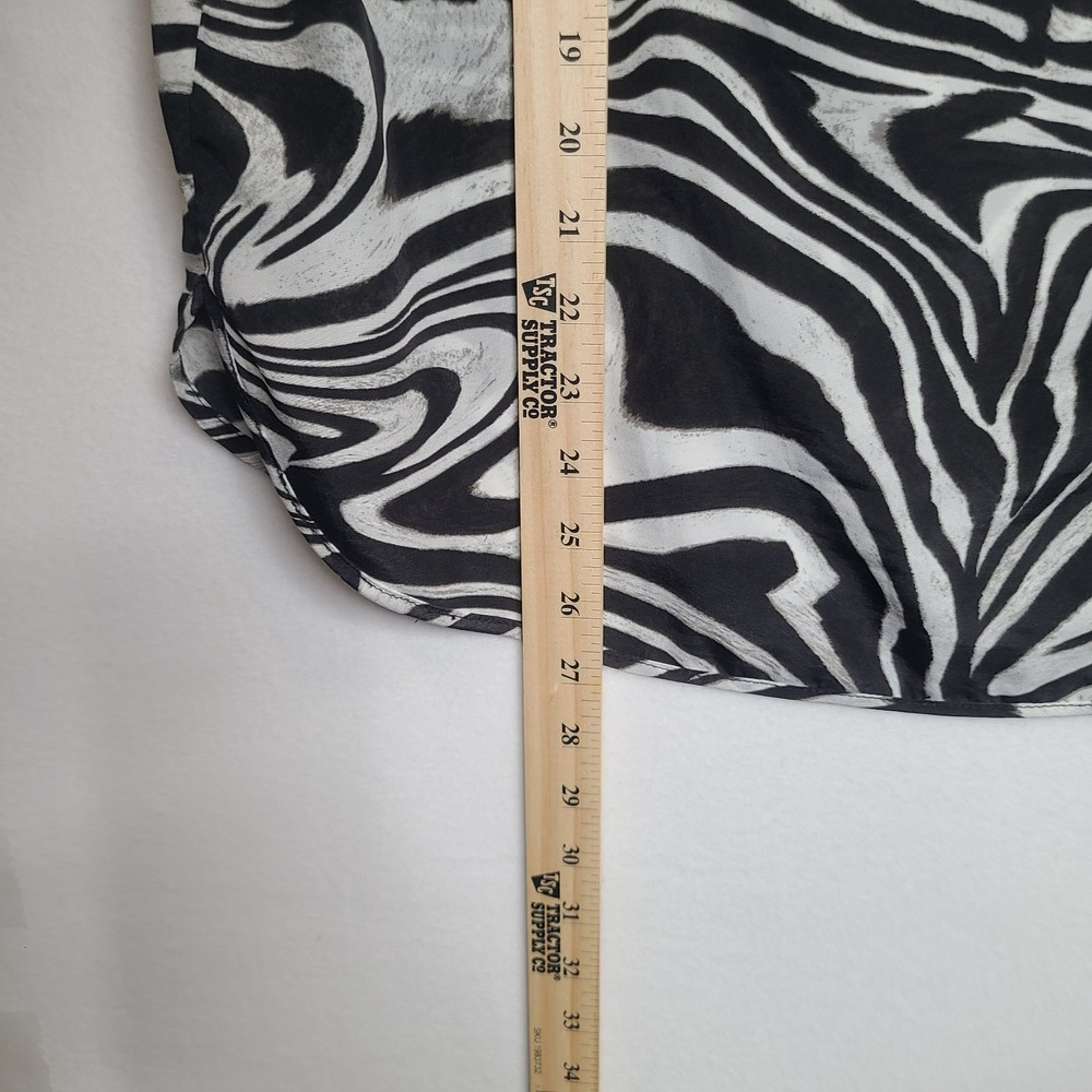 Michael Kors women's top Zebra print sleeveless size M drop tail 100% polyester - Picture 4 of 4